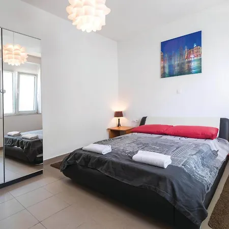 Lejlighed Lovely In With House Sea View *
